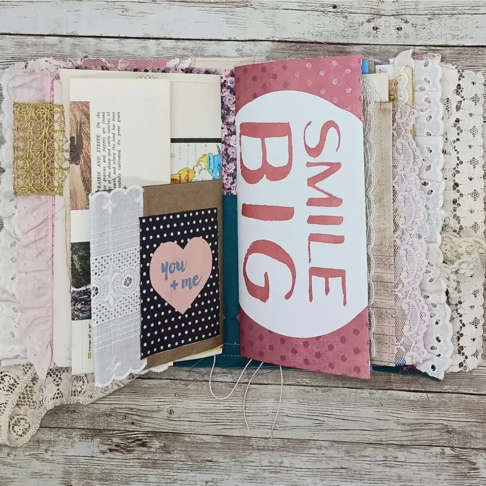 Pink Embellished Junk Journal: Flowers, Birds and Butterflies (Lifetime)